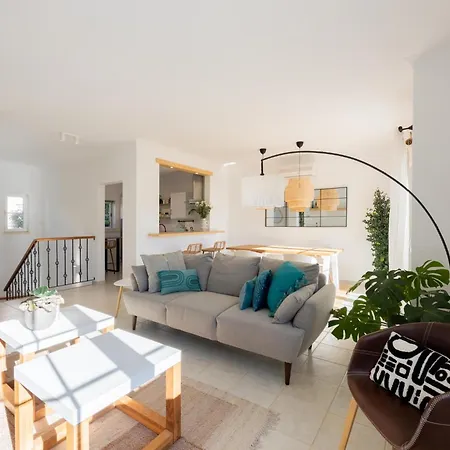 Holiday home Dream Retreat In #1948 Budens